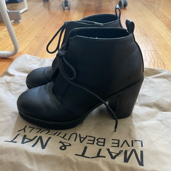 Sold - Picture 1 of 4